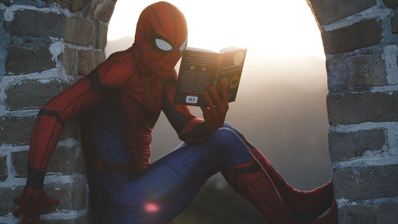 Spiderman lit : les récits pour changer les normes et agir pour la transition écologique